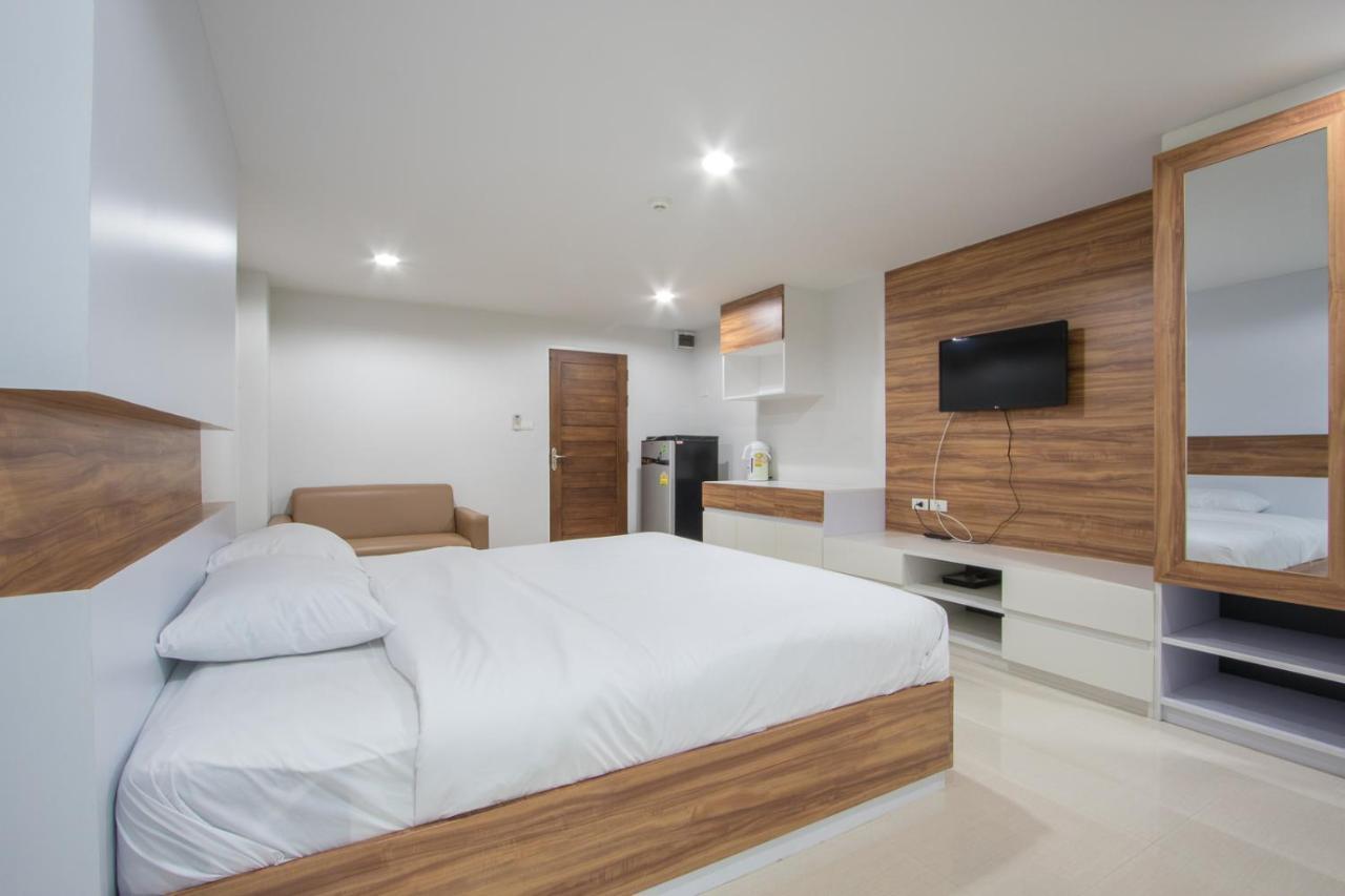 Aparthotel The Seasons à Pathum Thani Extérieur photo