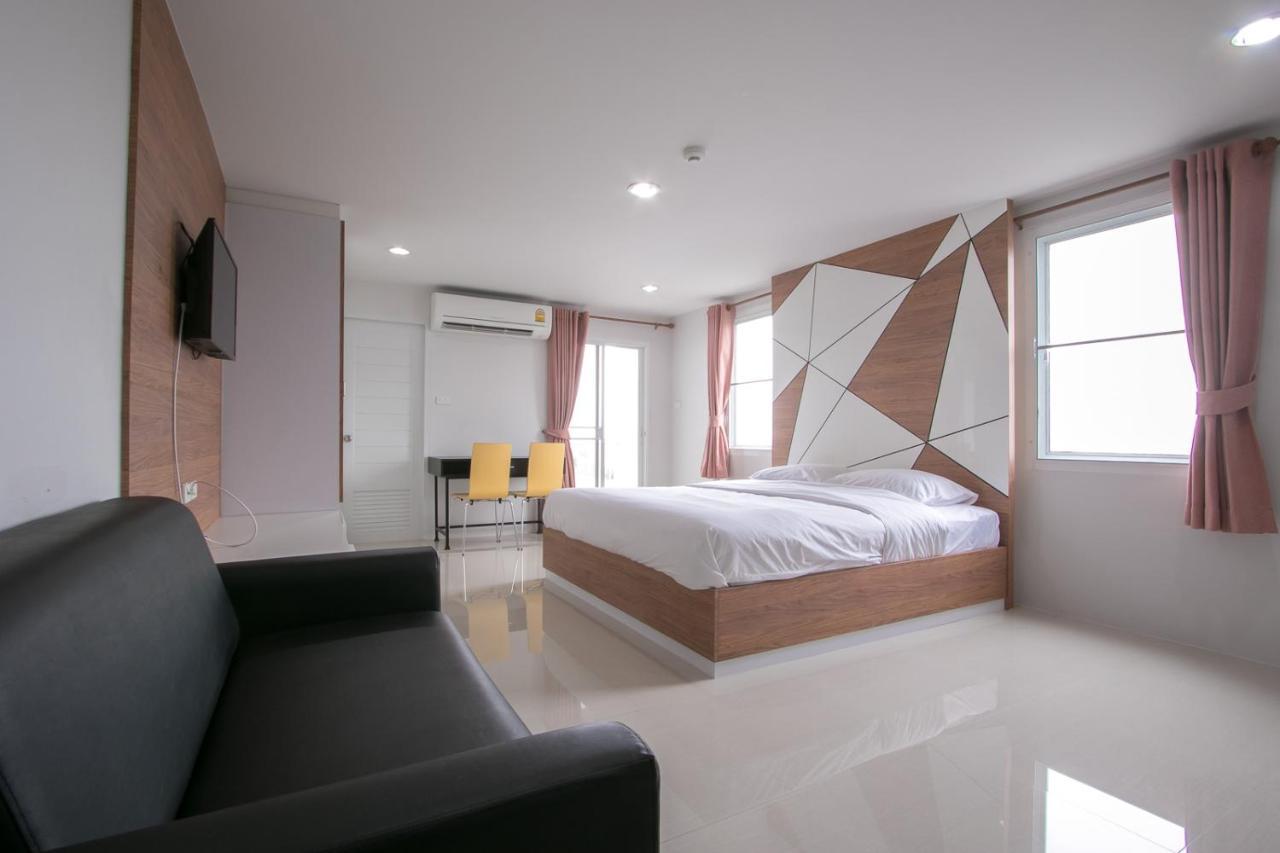 Aparthotel The Seasons à Pathum Thani Extérieur photo