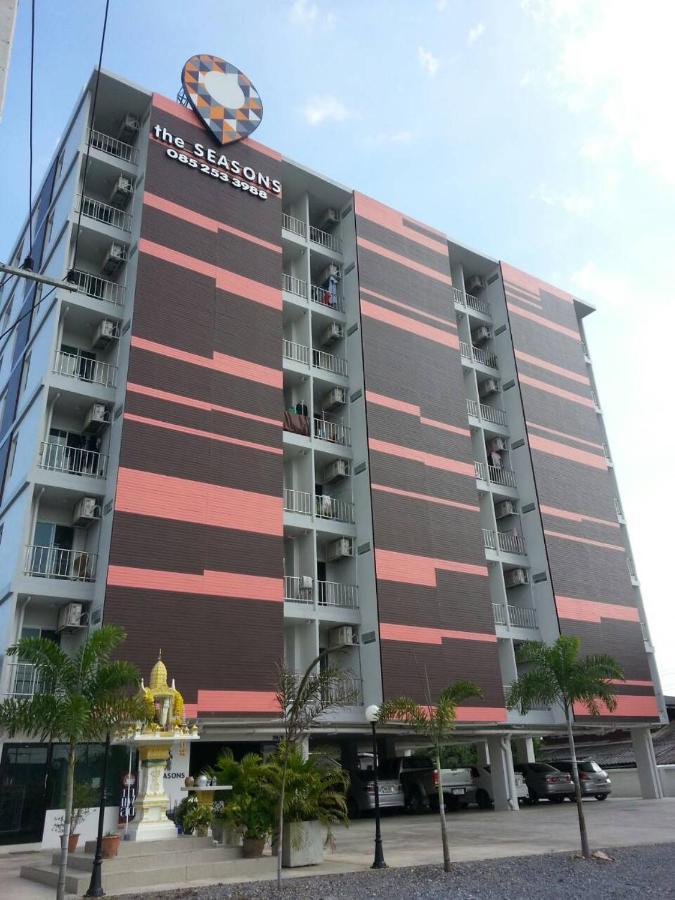 Aparthotel The Seasons à Pathum Thani Extérieur photo