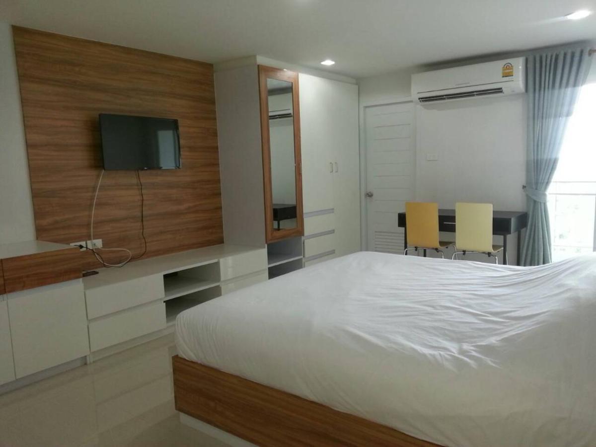 Aparthotel The Seasons à Pathum Thani Extérieur photo