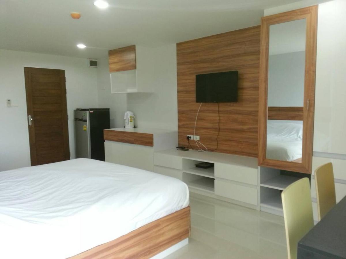 Aparthotel The Seasons à Pathum Thani Extérieur photo