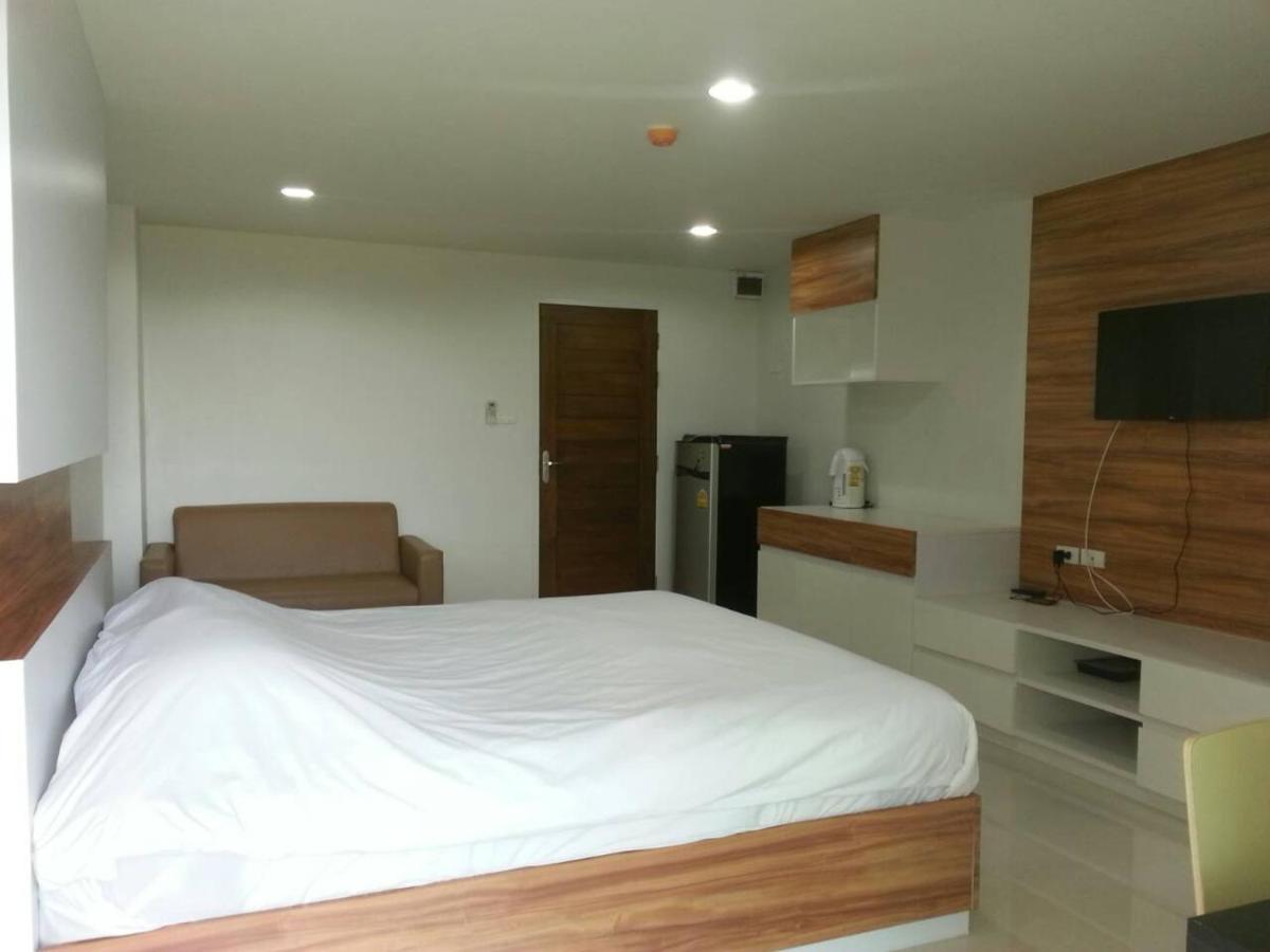 Aparthotel The Seasons à Pathum Thani Extérieur photo