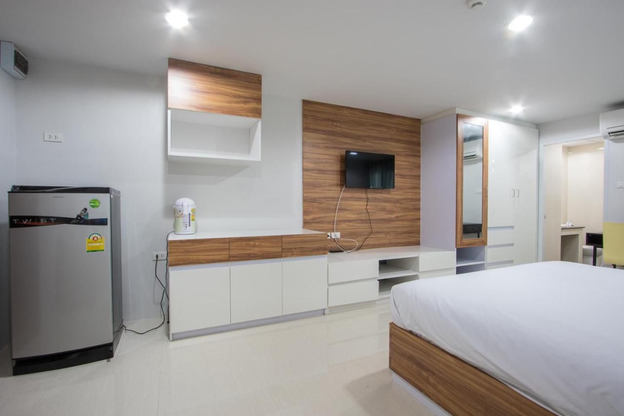 Aparthotel The Seasons à Pathum Thani Extérieur photo